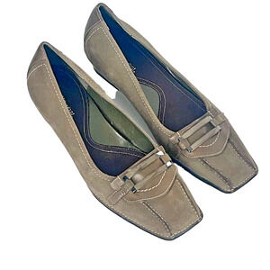 Whats What by Aerosoles Vintage Flats Shoes Size 7.5 Retro Green Suede Leather